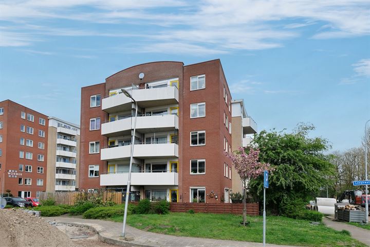 Leeghwaterstraat 34 in Ede foto