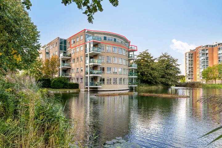 Photo of property Leeghwaterstraat 36, Ridderkerk