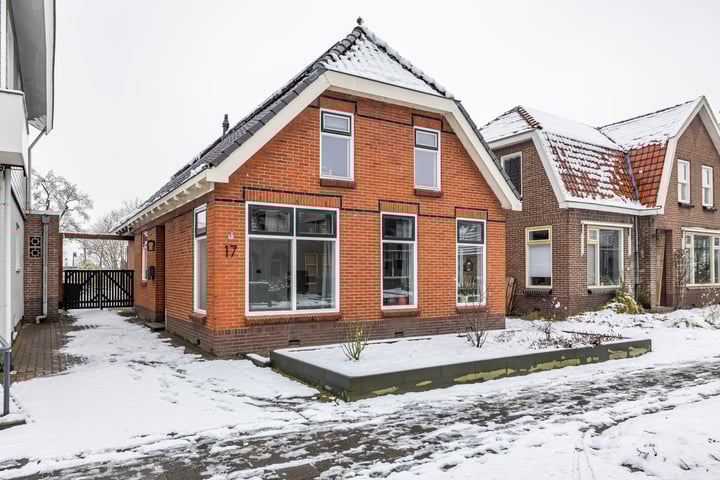 Photo of property Leeksterweg 17, Haulerwijk