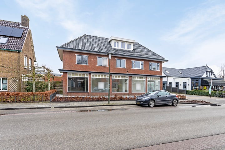 Photo of property Leeksterweg 2, Haulerwijk