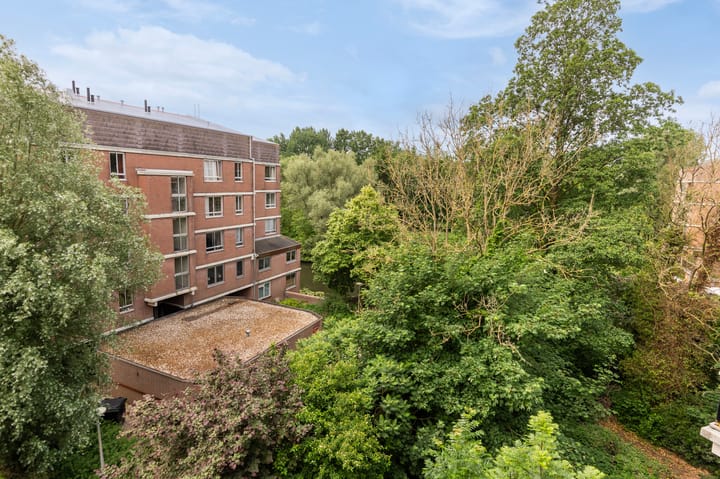 Leerdamhof 396 in Amsterdam
