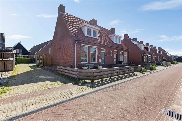 Leerlooiersstraat 24 in Makkum