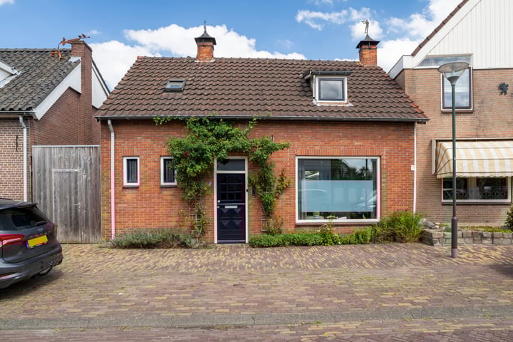Leerthouwerstraat 13 in Geertruidenberg photo