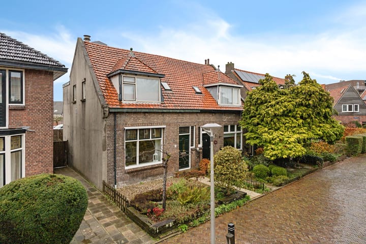 Leeuwarderstraat 10 in Leeuwarden