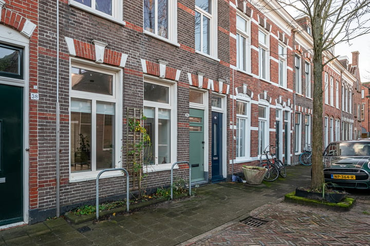 Leeuwarderstraat 40 in Groningen