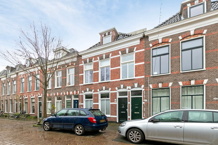 Leeuwarderstraat 42a in Groningen