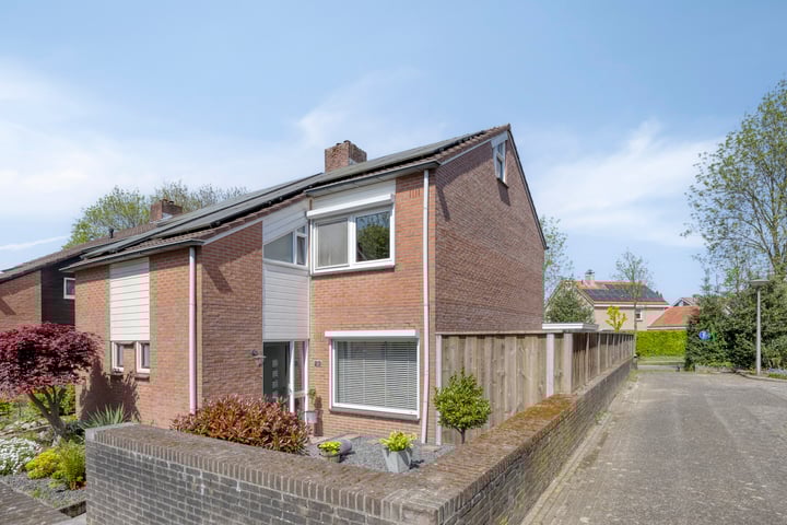 Leeuwebek 23 in Oldenzaal