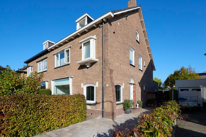 Leeuwenlaan 14 in Terneuzen