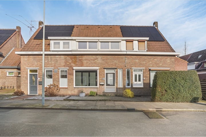 Leeuwerikstraat 4 in Geleen