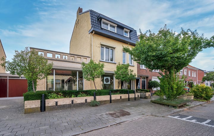 Leeuwerikstraat 40 in Venlo photo