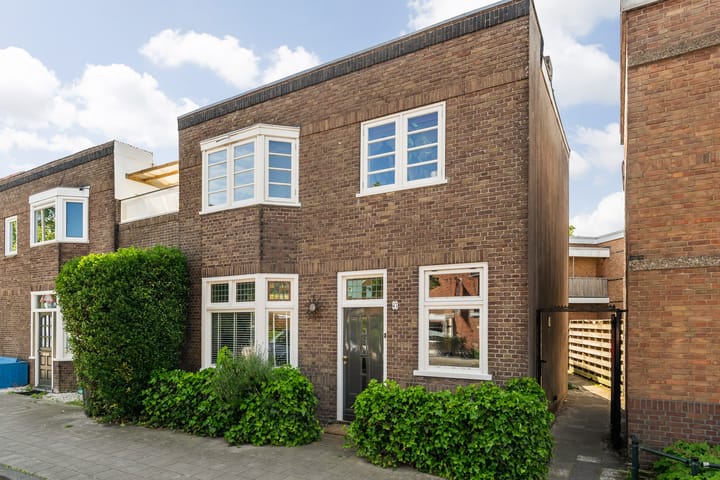 Leeuwerikstraat 47 in Leeuwarden Foto