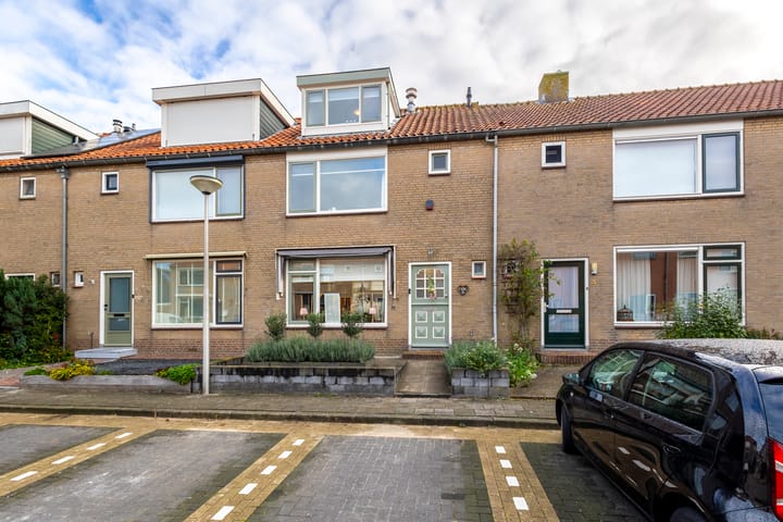 Leeuwerikstraat 5 in Bleskensgraaf ca