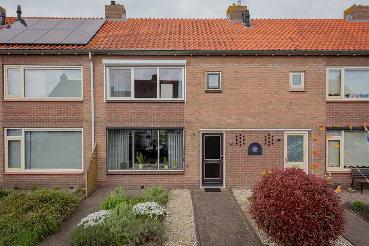 Leeuwerikstraat 64 in Hattemerbroek