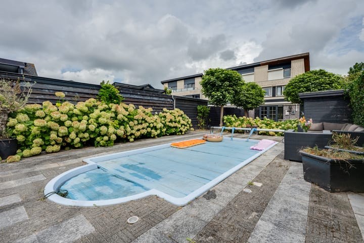 Lehárstraat 10 in Oud-Beijerland