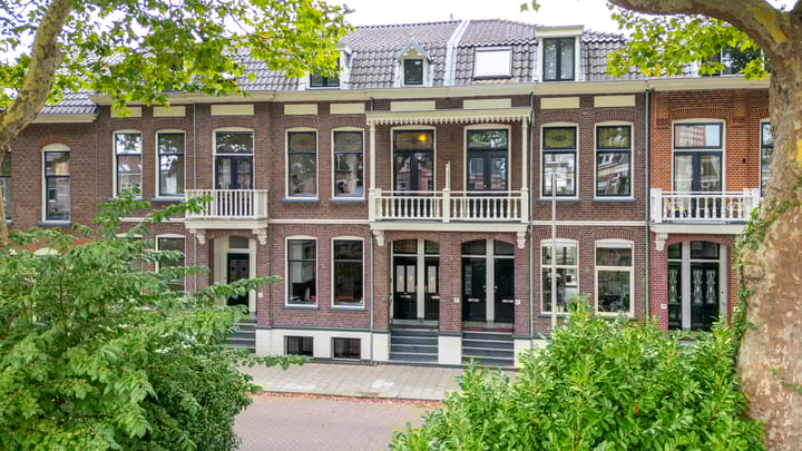 Leidsekade 92 in Utrecht photo