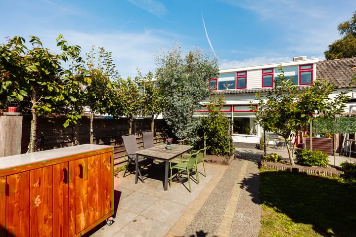 Photo of property Lekdijk 113, Nieuw-Lekkerland