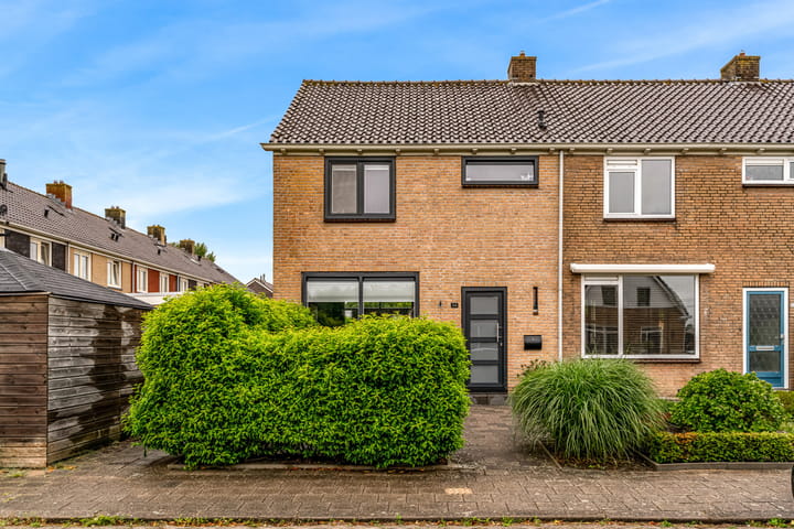 Lelielaan 34 in Lutjebroek