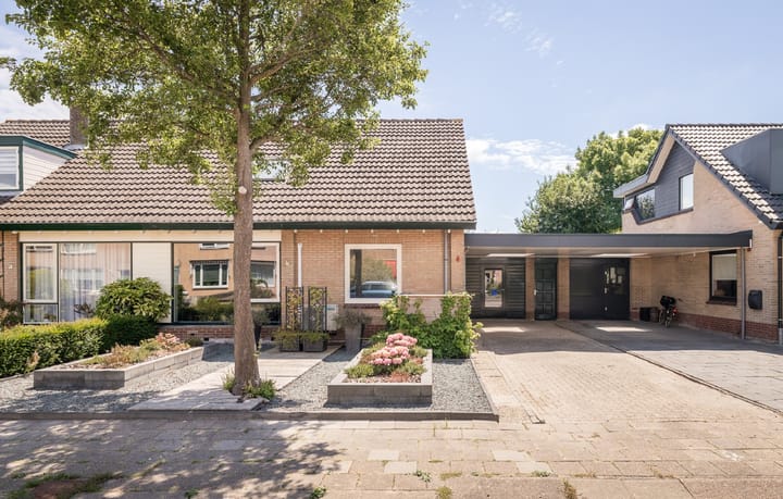 Lelielaan 4 in Hoogkarspel