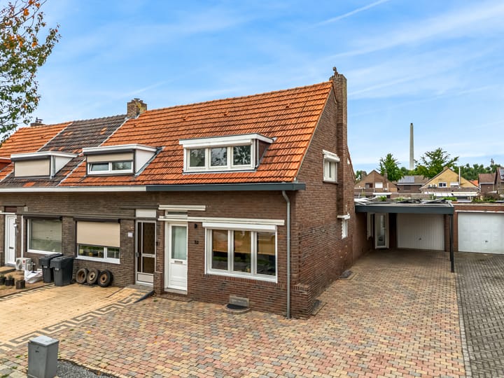 Photo of property Leliënsingel 32, Geleen
