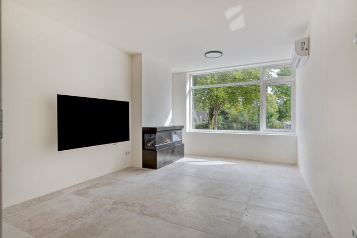 Photo of property Lelieplein 11A, Spijkenisse