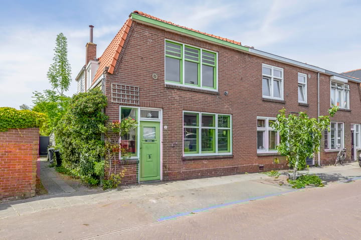 Photo of property Leliestraat 1, Middelburg