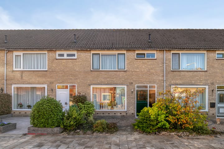 Leliestraat 29 in Roelofarendsveen