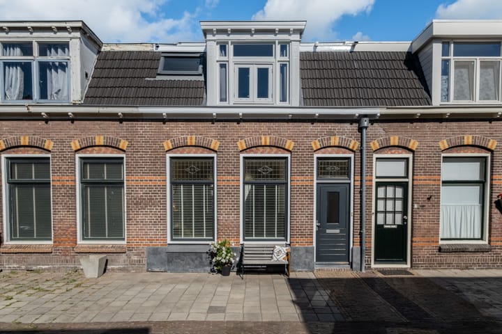 Leliestraat 5 in Sneek photo