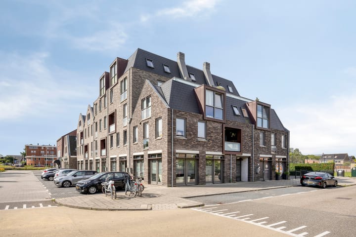 Leliestraat 5a in Roelofarendsveen