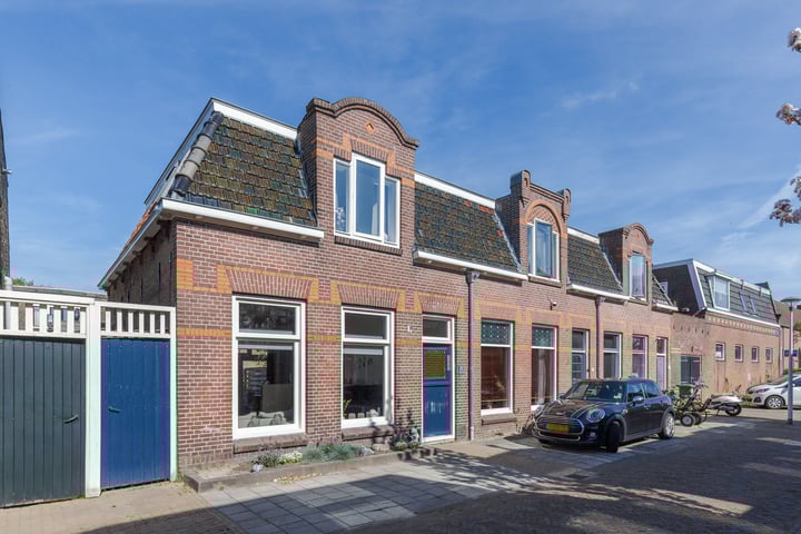 Photo of property Leliestraat 9, Sneek