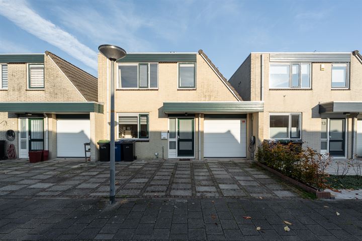 Lelietje-van-Dalenstraat 11 in Almere