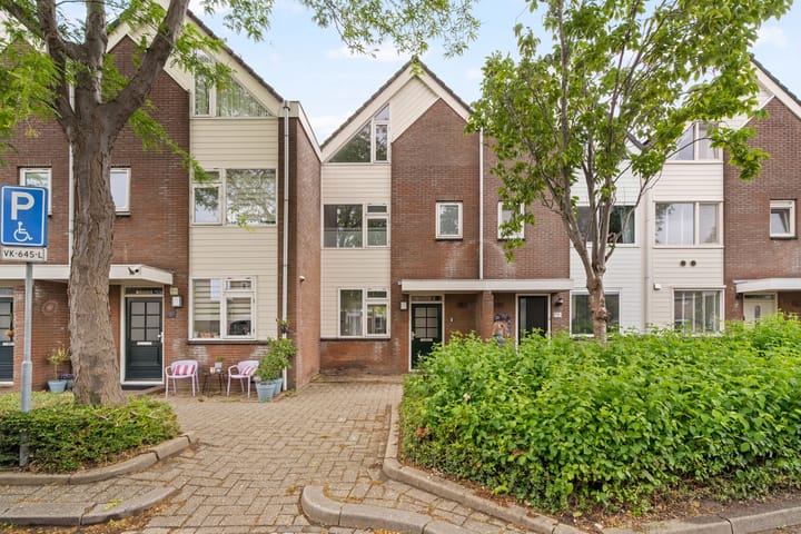 Photo of property Lelieveld 111, Nieuwerkerk aan den IJssel
