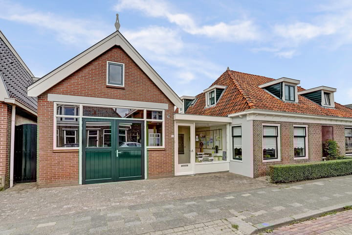 Lemmerweg 4 in Sint Nicolaasga