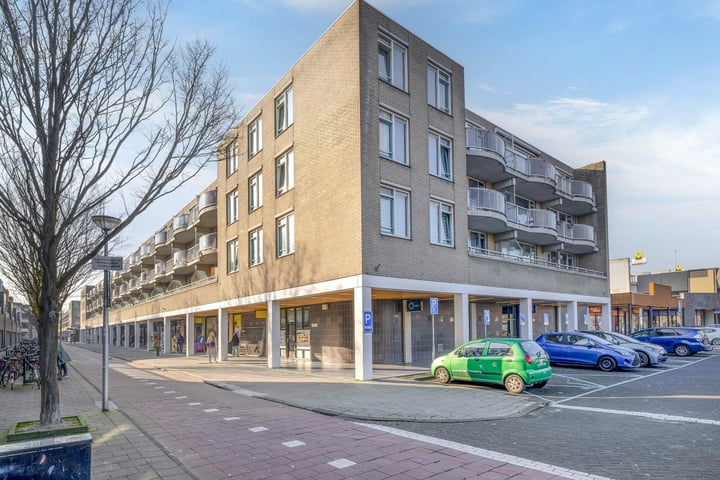 Lenteakker 82 in Spijkenisse