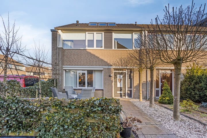 Leo Fallstraat 1 in Waalwijk