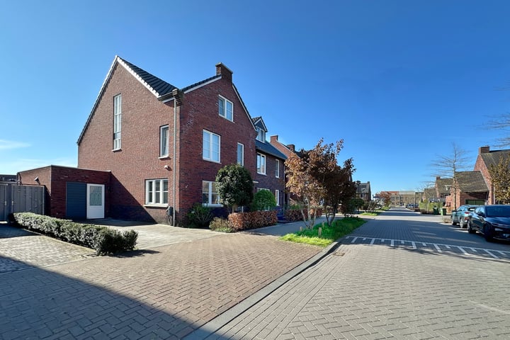 Leonard Springerstraat 22 in Waddinxveen