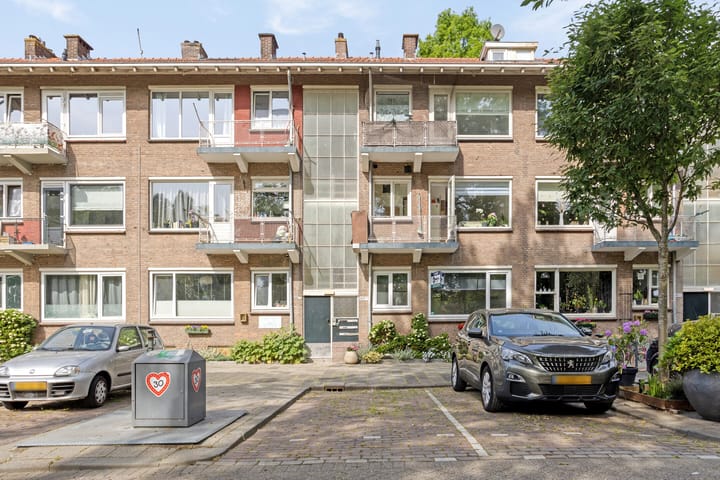 Lepelaarsingel 143A in Rotterdam