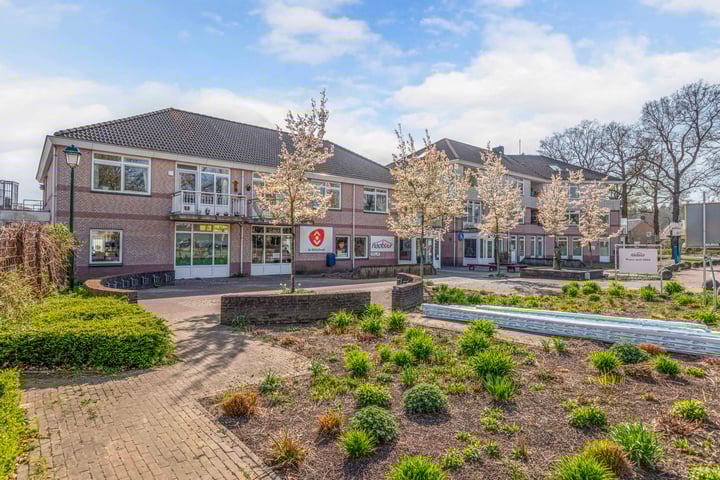 Photo of property Lesturgeonplein 12, Vledder