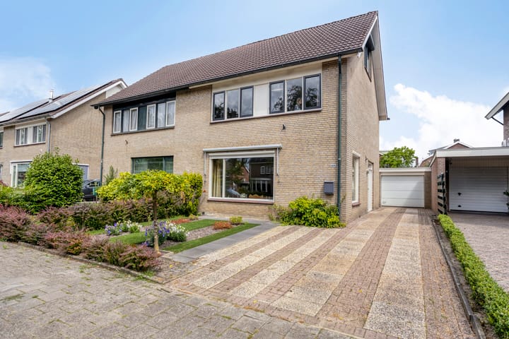 Photo of property Letterveldweg 109, Borne