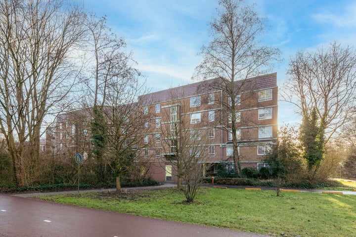 Leusdenhof 254 in Amsterdam photo