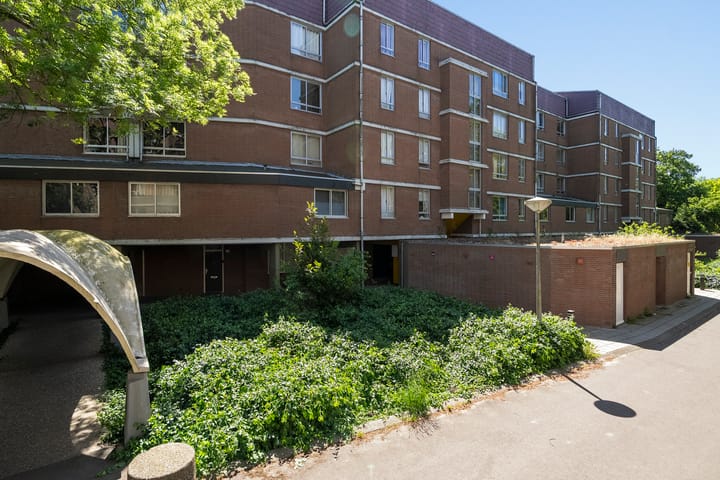 Leusdenhof 326 in Amsterdam