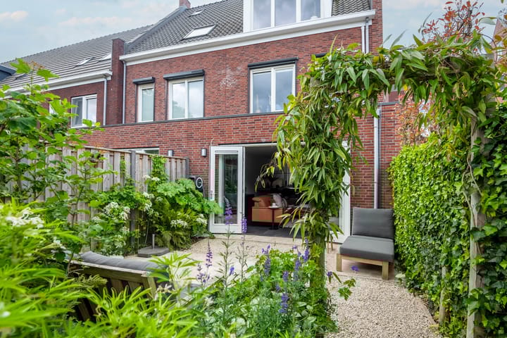 Lexmonderwaard 56 in Lexmond