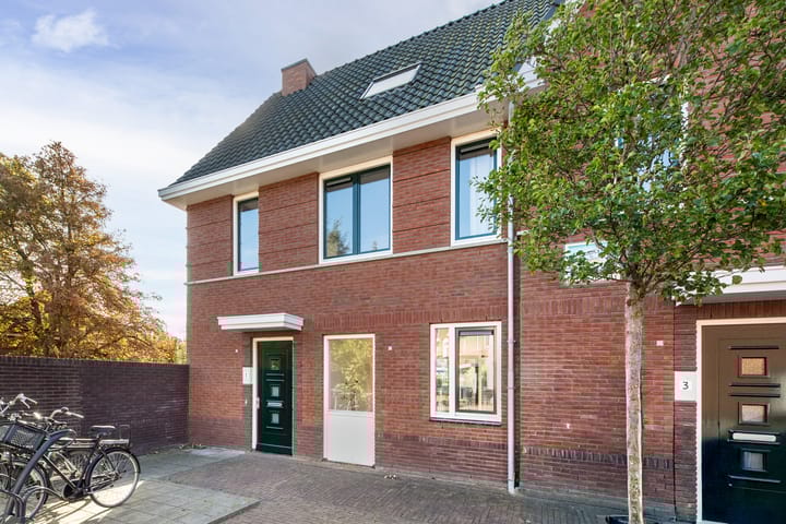 Leylandstraat 1 in Haarlem