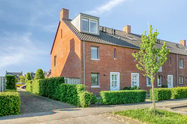 Photo of property Libellenlaan 54, Son en Breugel
