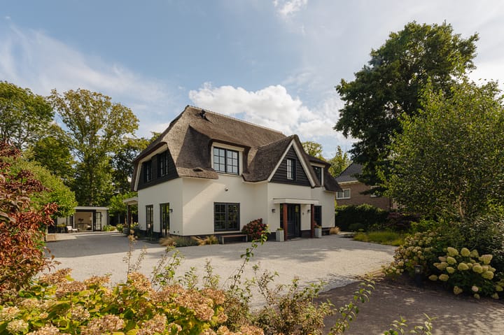 Liduinalaan 9 in Noordwijkerhout