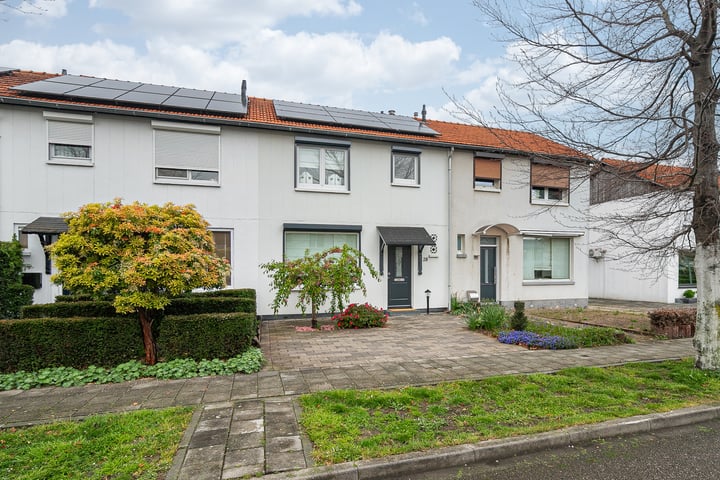 Lieve Vrouwestraat 28 in Geleen