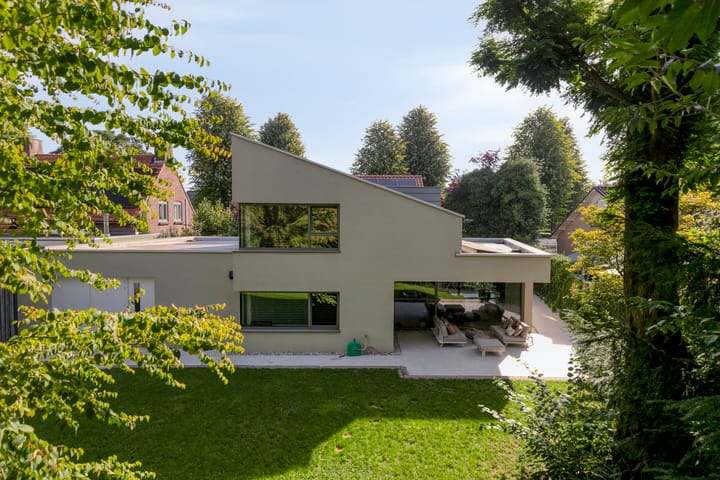 Photo of property Lijntstraat 8, Bergeijk
