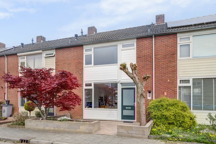Photo of property Lijsterbesstraat 13, Bemmel