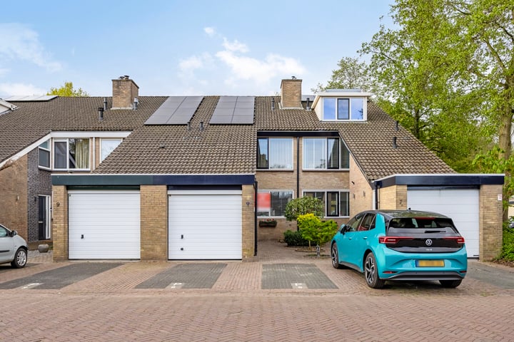 Photo of property Lijsterhof 8, Made