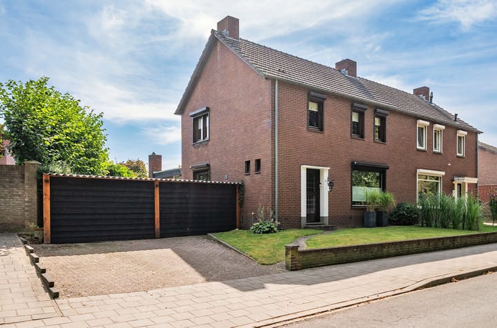 Lijsterlaan 5 in Tegelen foto