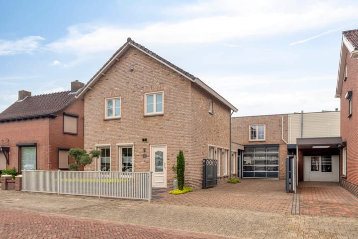 Lijsterstraat 16 in St. Willebrord